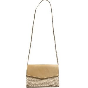 Tan and gold crossbody with gold chain and thatch detailing.
